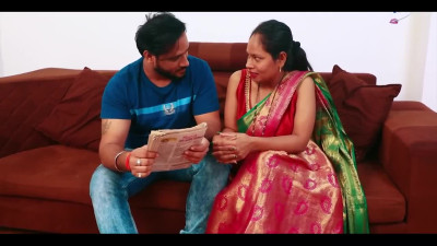 Sensual Indian couple make love in romantic homemade scenes