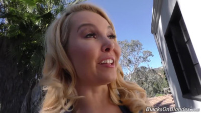 Blonde cougar Aaliya Love gets some premium service for Flash Brown