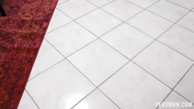 Foxy stepmom cosplays clut on my cock - POV