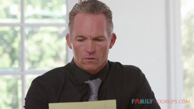 I want stepdad to fuck my pussy and feed me with sperm - Metro HD