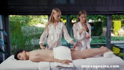 Sensual lesbian threesome during massage session - Massage Sins