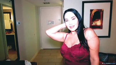 Plump Inked Big-titted Latina Hottie Shakes Her Huge Bouncy Buns While Riding BBC
