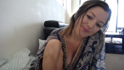 A big-boobed beauty masturbates and enjoys her rubber dick.