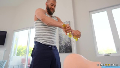 Black babe Amari Anne and Lacey London make the white hunk theirs