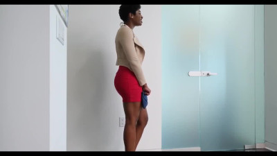Tall Brunette Curly Short-hair Ebony Likes To Feel a Big White Dong Drilling Her Trimmed Pussy