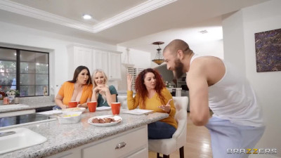 Plump Sexy Busty Sex-addicted MILFs Go Nuts About Xander Cotvus's Stiff Cock