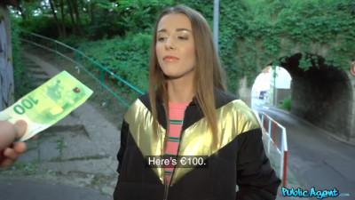 Teen babe serving huge white pecker for cash