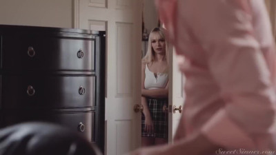 Dashing Milf goes beyond her limits with athletic neighbor - Milfed