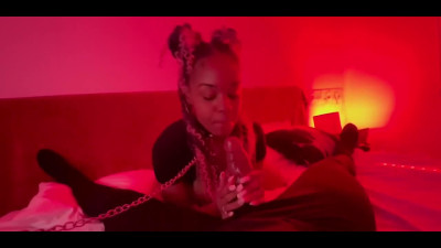 Black booty girl sucks big dildo and gets her slit rammed hard from behind