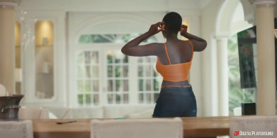 Sexy Ebony Cutie With Curvy Shapes Dazzles Her White Neighbor With a Premium Dick-riding