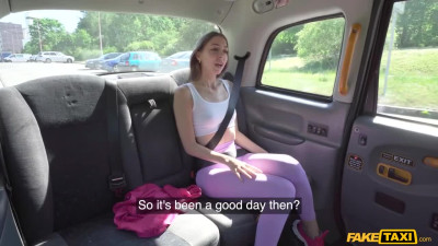Snub-nosed girl Mary Popiense is fucked and jizzed in the back seat