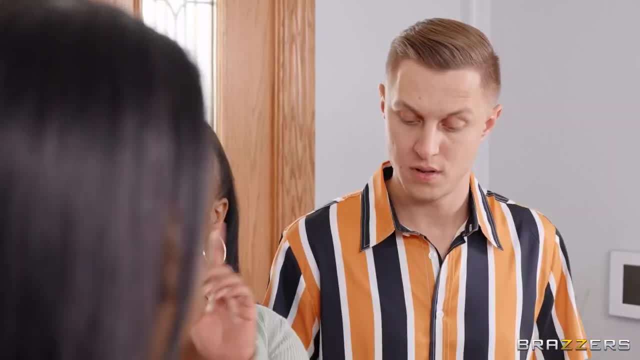 Watch Black pussies for a white guy's dinner Full. Duration: 07:59 | ePornBabe.