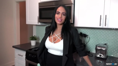 Latina mommy Victoria June craves the man's cock