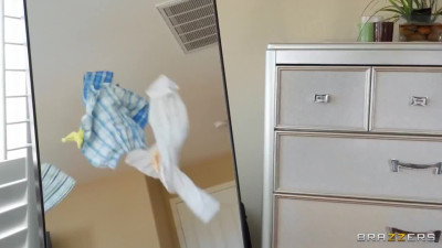Unsatisfied Housewife MILF Fucks the Plumber While Nobody is Home