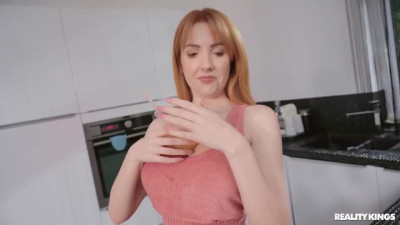 Well-shaped redhead Scarlett Jones fucked into orgasm by washing machine