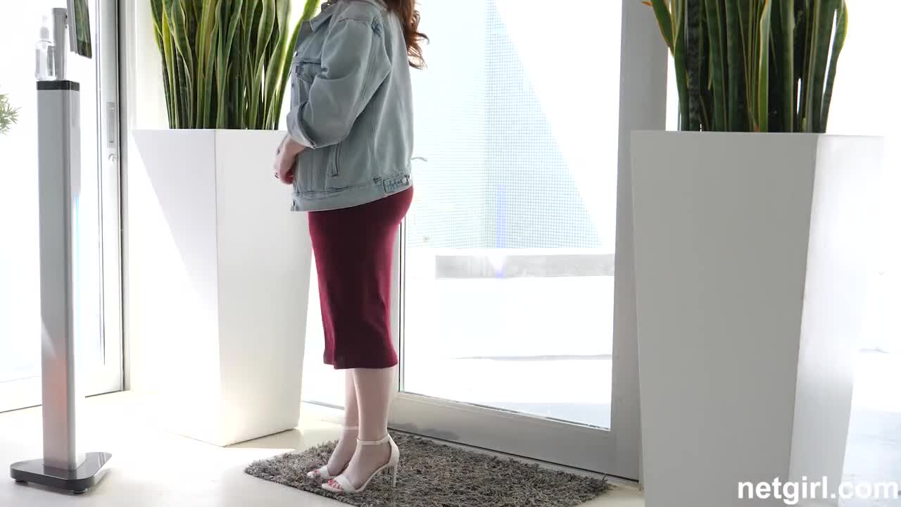 Watch A curvy MILF with big shapes gets a hot dick at an amateur casting. Full. Duration: 10:01 | ePornBabe.
