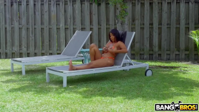 Thicc latina wants to ride a big cock of young man