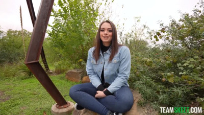 Picked Up a Cute Sexy Brunette Hottie In The Park Who Couldn't Wait To Fuck With Me