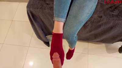 Arab teen deep creampied in missionary after stretching her anal