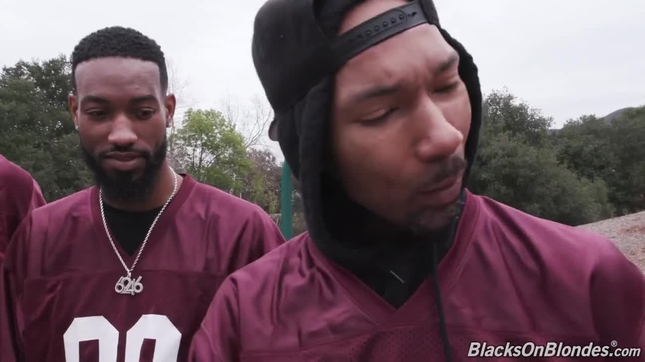 Watch Cheerleader fucked and poured in bukkake by black football team Full. Duration: 06:58 | ePornBabe.