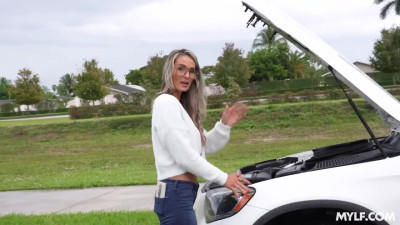 Mandy Rhea gets fucked without taking off her jeans