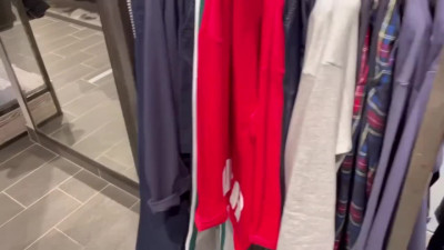 Risky public sex with slutty girl! Bitch sucks in the fitting room