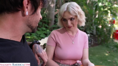 Blondie Gracie Gates feels big dick so deep in her wet tight pussy