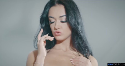 Zuzu Sweet shows off her prowess in blowjob
