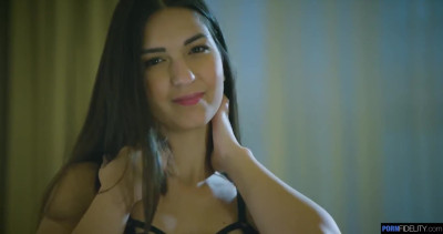 Passionate night sex with Moona Snake.
