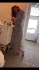 Lacey Lennon is pleasuring her boyfriend's cock while sitting in the bath