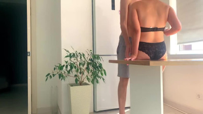 Horny Guy Treats His Plump Busty Short-hair Blonde GF With the Best Fuck On the Kitchen Table
