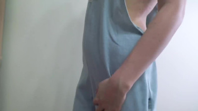 Roommate was hungry and I offered her my cock and cumshot