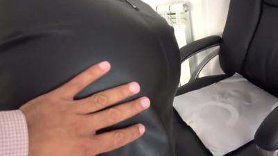 Horny secretary KikiVega seduced her boss to quickie office face cum