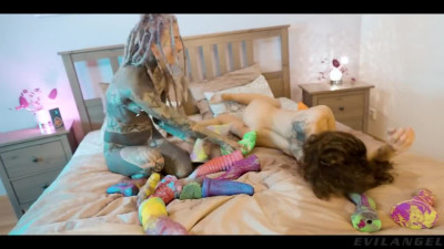 Lucky girls Stacy Bloom and Anuskatzz play with monster dildo toys and