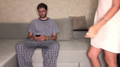 Mutual stepfamily masturbation on the couch