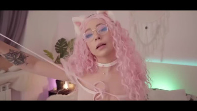 Charming pink haired teen in glasses Alice Bong dildo fucks pussy