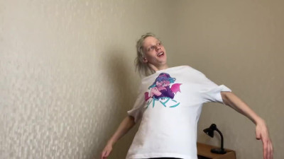 Russian schoolgirl Vasya and her first anal porn video backstage