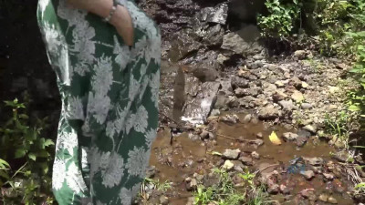 Cute redhead got horny in the wilds