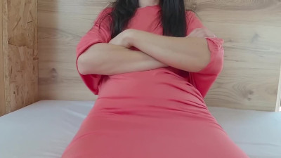 Skinny brunette did not even let the guy catch his breath sitting on his face with her wet pussy