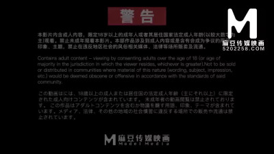 Taiwanese gym girl sucks off a chinese nerd in the locker room