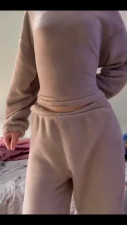 Petite babe plays with her pussy and undress to show her perfect body on cam