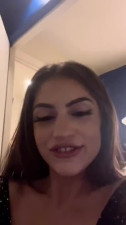 Accidentally entered the hotel room of a lustful girl and could not leave her without passionate sex