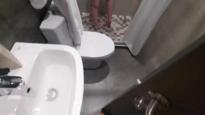 Redhead amateur with juicy peaches sucks cock and goes for s a ride after shower