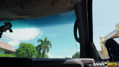 Picked up a hot blonde in glasses which is ready to quick fuck in auto