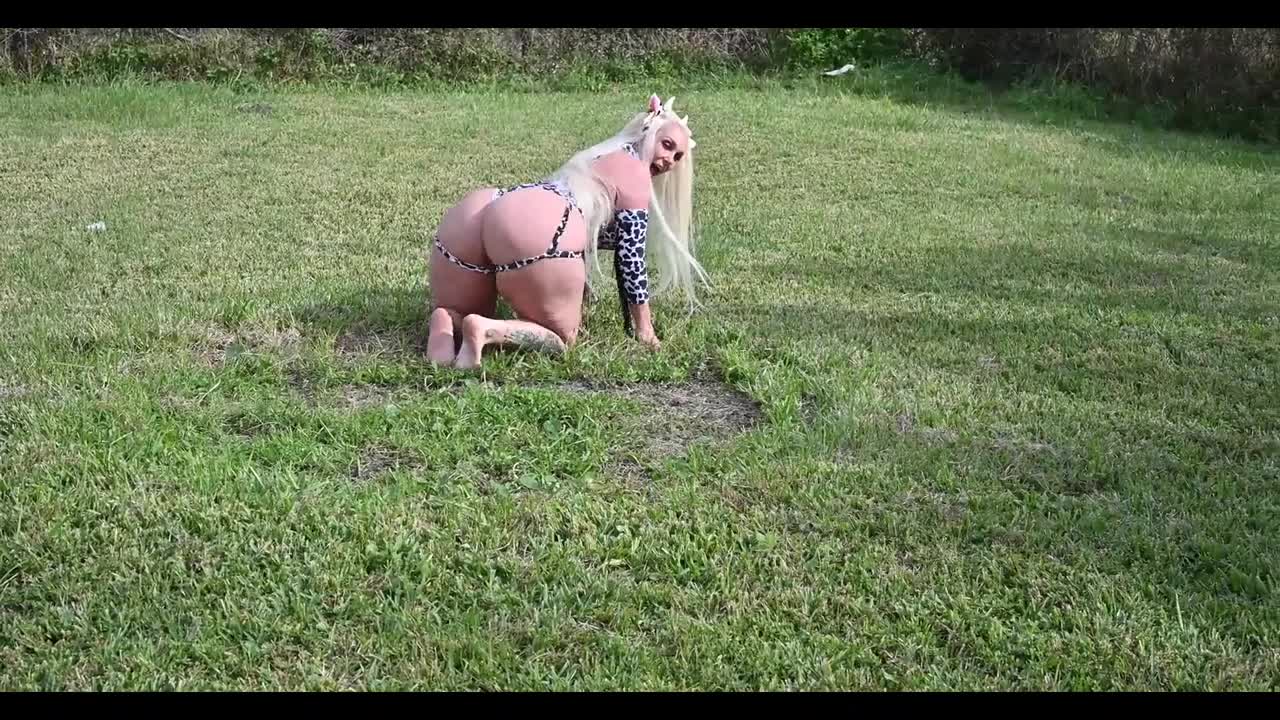 Watch Fuck-hungry BBW Cowgirl On the Lawn Wanna Milk a Guy's Cock And Get Some Cum Full. Duration: 15:06 | ePornBabe.