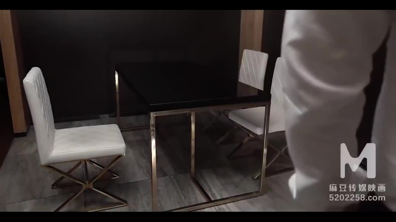 Watch Chinese girl in sexy lingerie has sex in the hotel Full. Duration: 09:41 | ePornBabe.