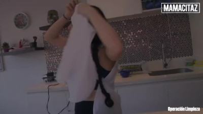 Naked cleaning lady Luna Ruiz gets fucked after polishing cock with her mouth