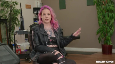 Girl from tattoo studio Lady Lazarus meets her first big black cock
