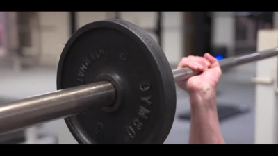 Fucked a curvy MILF in the gym