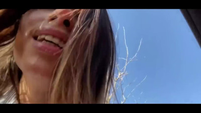 Teen brunette squirts in a taxi